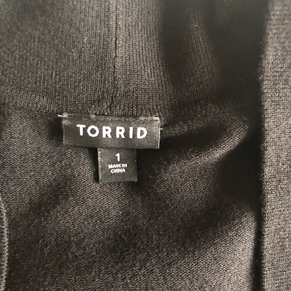 TORRID SIZE 1 black cardigan - Picture 2 of 3